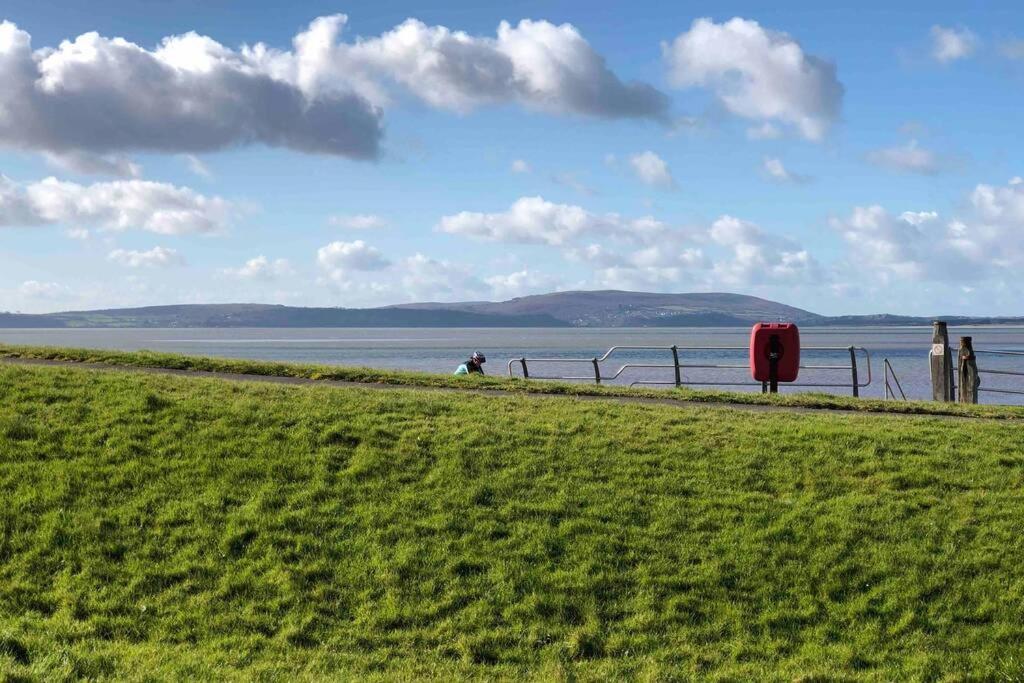 CockleDora Lägenhet Llanelli Exteriör bild