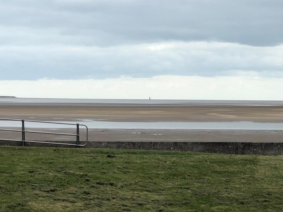 CockleDora Lägenhet Llanelli Exteriör bild