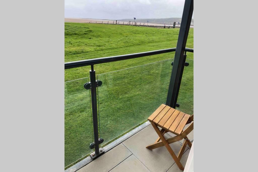 CockleDora Lägenhet Llanelli Exteriör bild