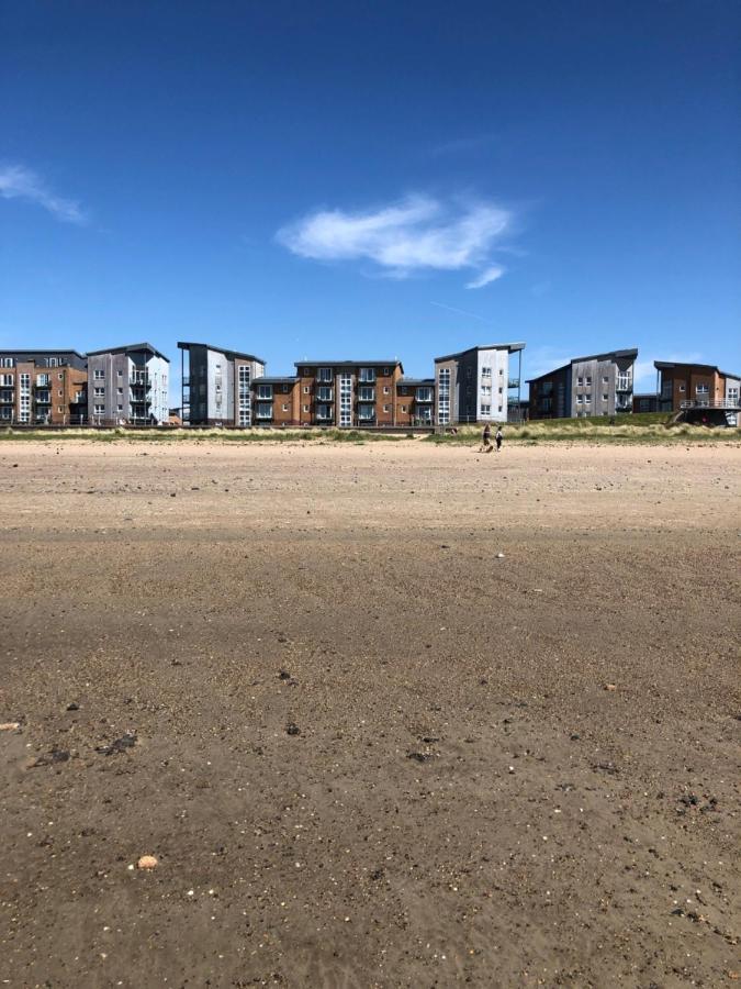 CockleDora Lägenhet Llanelli Exteriör bild